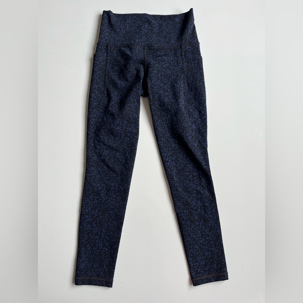 Athleta salutation stash pocket gravel tight - Picture 4 of 8